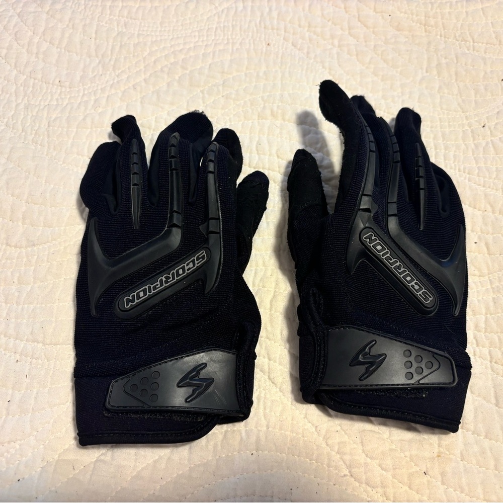 Black Scorpion Exo Motorcycle Gloves - Medium / Large